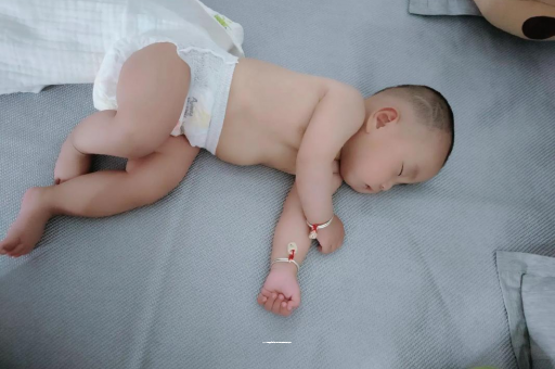 响水宝宝口水多怎么回事
